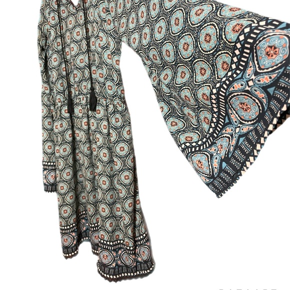 Xhilaration Woman’s Sheer 3/4 Sleeve Off- Shoulder Blouse Dress Size XXL - Picture 3 of 9